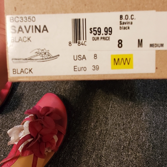 2/$45 like new BOC floral sandlea - Picture 14 of 16